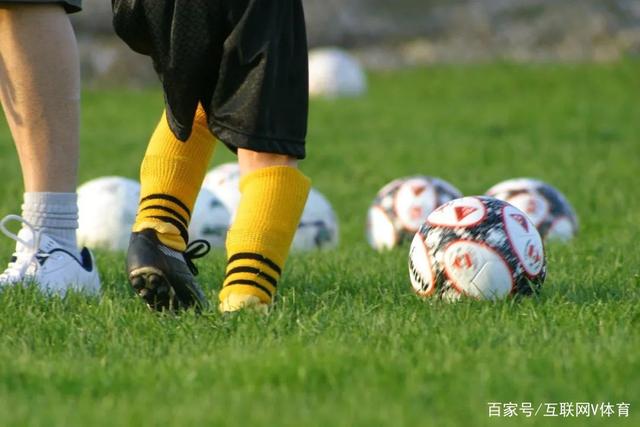 米体：尤文需买门将和前锋，新CEO以为前任已在谈结果是一纸空白